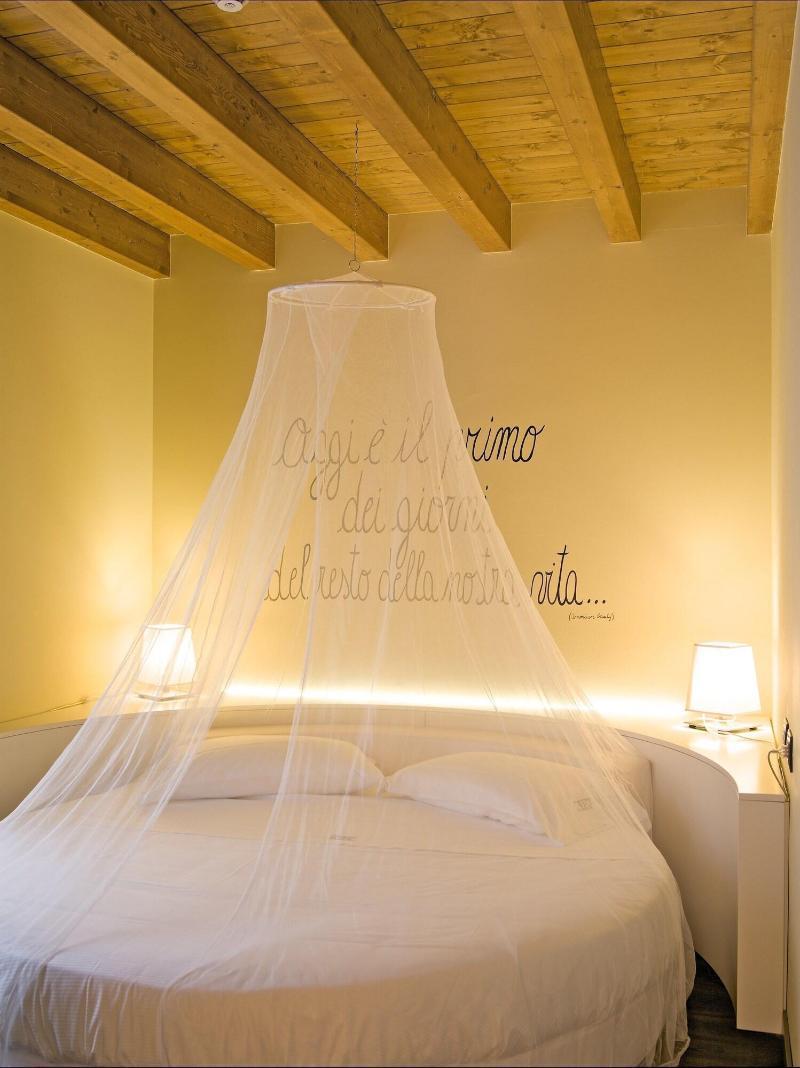 Harmony Suite Hotel Selvino Eksteriør billede