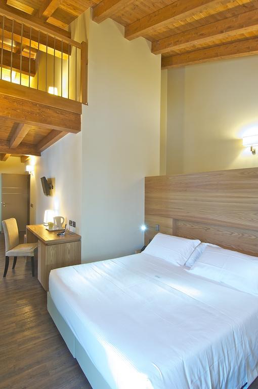 Harmony Suite Hotel Selvino Eksteriør billede
