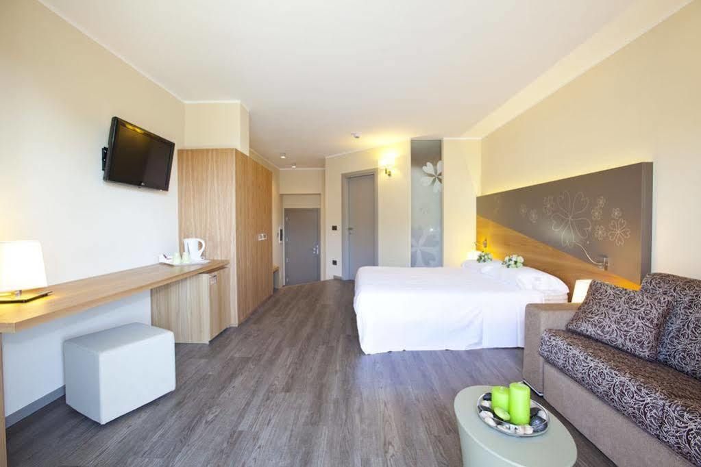 Harmony Suite Hotel Selvino Eksteriør billede